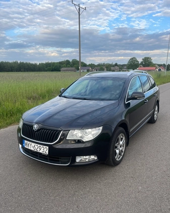 Skoda Superb cena 16000 przebieg: 546000, rok produkcji 2010 z Wyszków małe 137